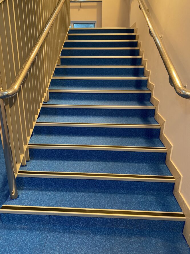 Hoàn Thành cung cấp và lắp đặt Sàn Nhựa Chống Trượt Takiron – Trường BVIS (Hà Nội). - Ảnh 3