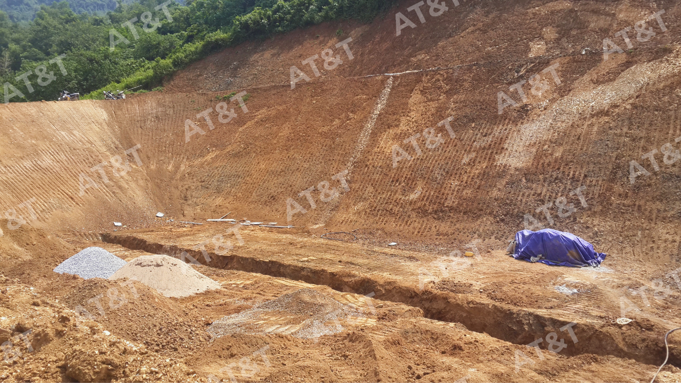 Chuẩn bị mặt bằng thi công bạt HDPE chống thấm